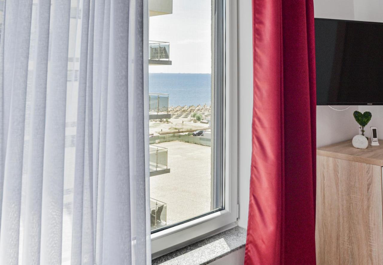شقة Sea View Astoria By Sunny Mamaia Năvodari المظهر الخارجي الصورة
